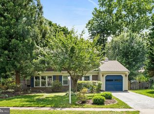 12715 Taustin Ln, Herndon, VA 20170