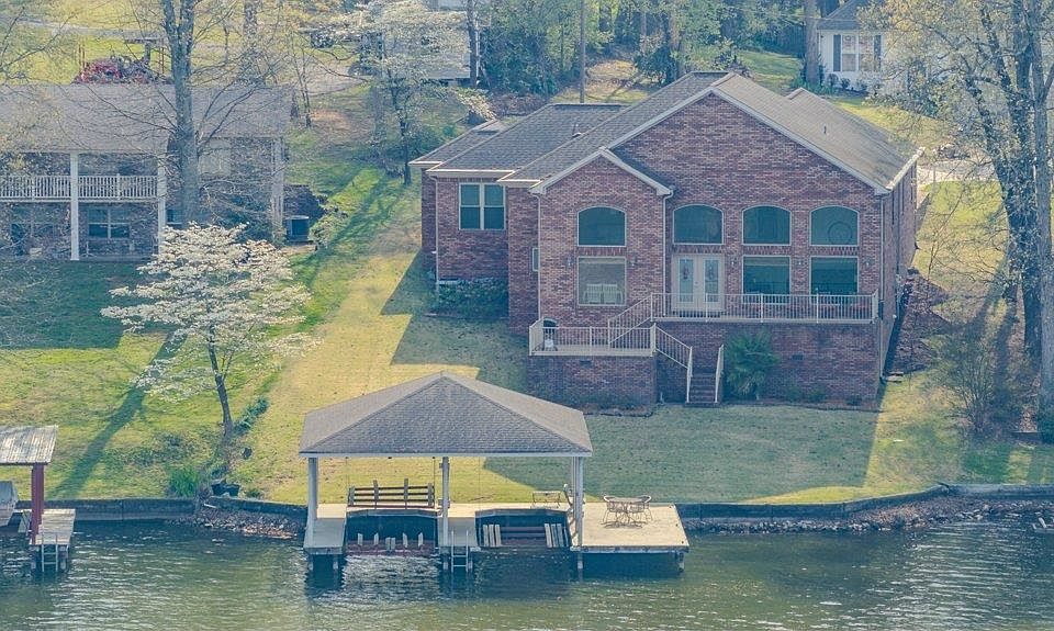1st image of 331 Carson Rd