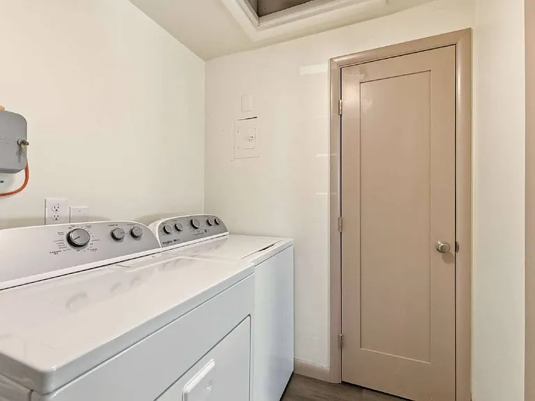 5104 E 33rd Ave — Photo 10