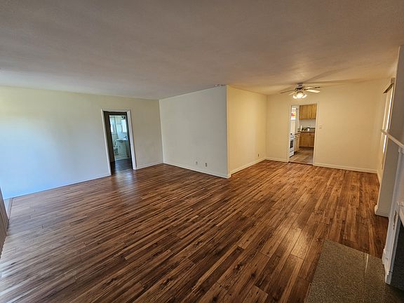 4th image of 1028 E Charlinda St