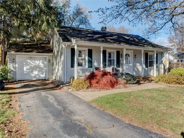 29 Lanham Lane, East Hartford, CT 06118