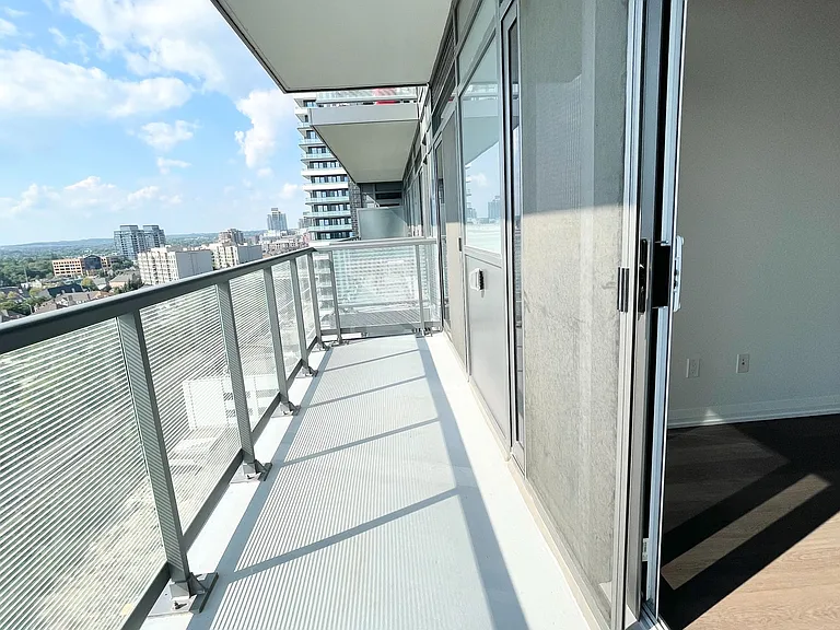 65 Oneida Cres #1206 — Photo 20