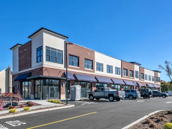 57 Hamburg Tpke #208, Butler, NJ 07405