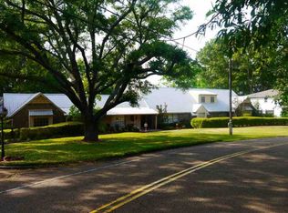 103 Swan Lake Dr, Jackson, MS 39212