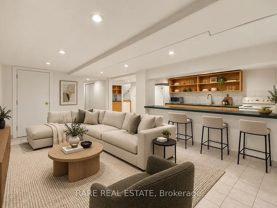 152 Sunnyside Ave #1