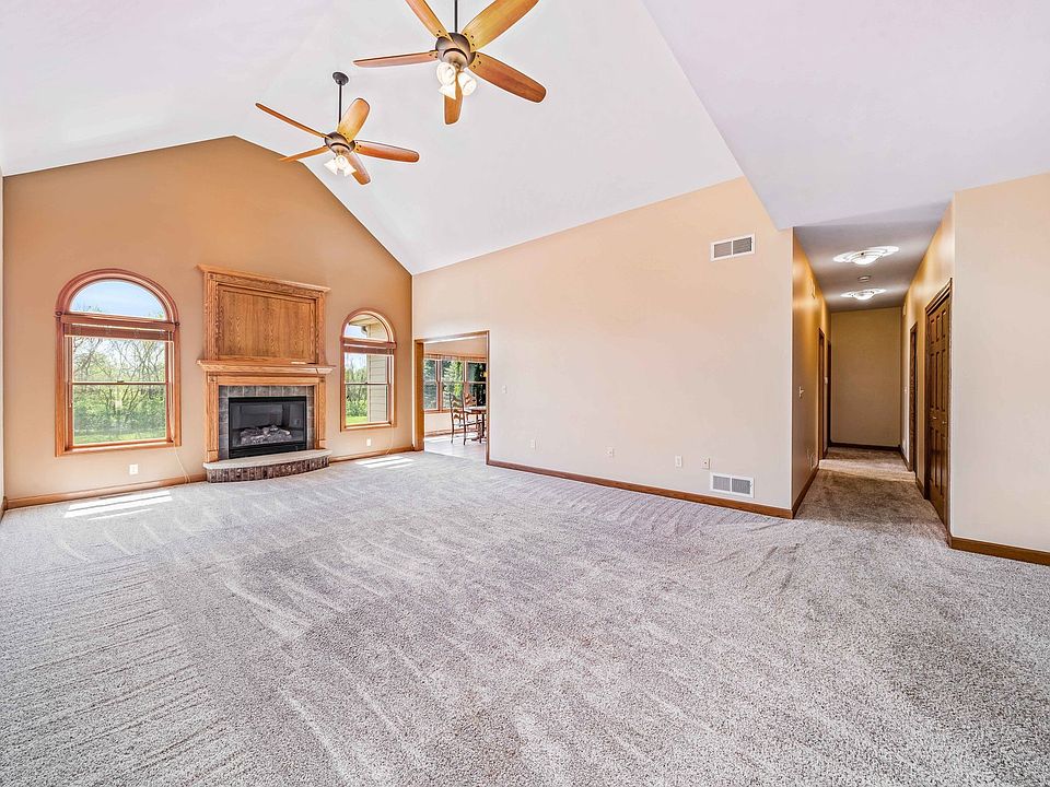 975 Prairie View Dr, Somonauk, IL 60552 Zillow