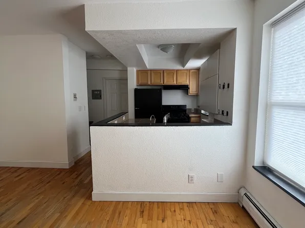 1629 N Clarkson St APT 27, Denver, CO 80218