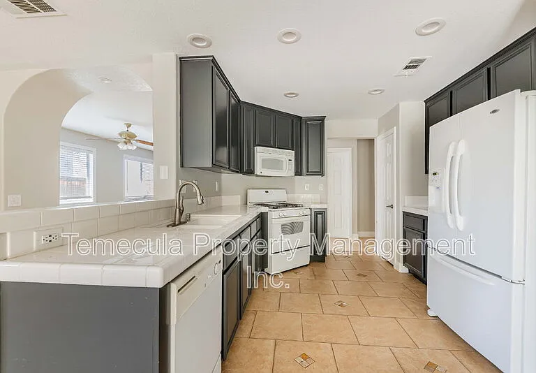 23353 Badger Creek Ln — Photo 8