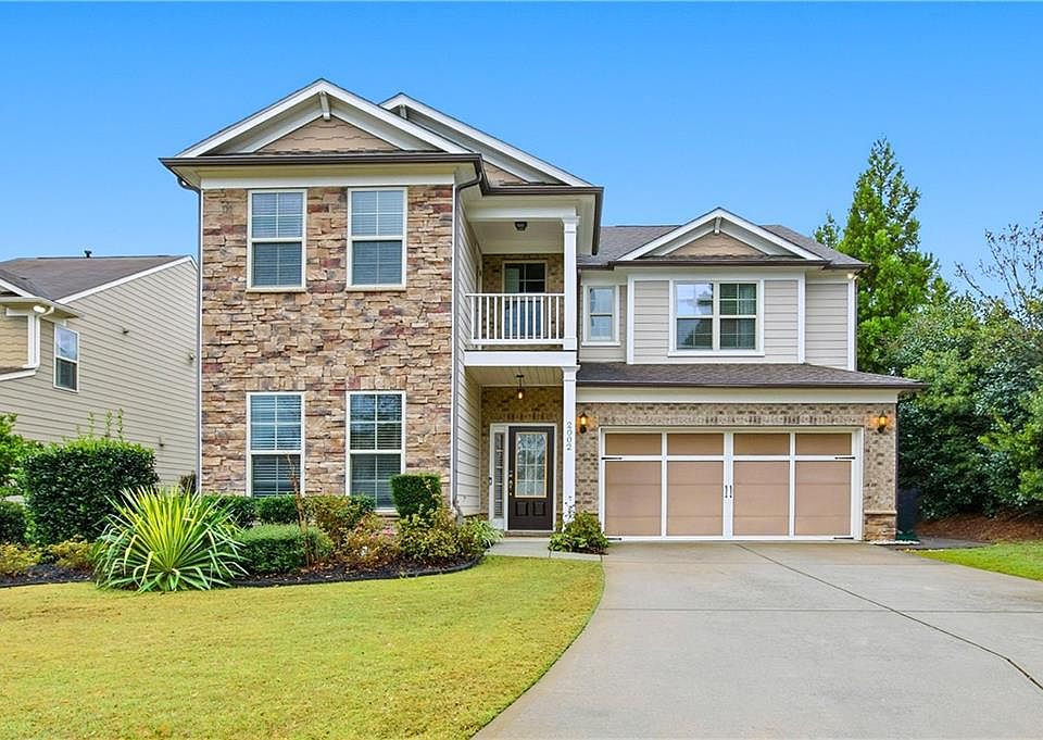 1st image of 2002 Blossom Hill Dr