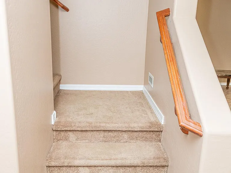 2162 W Scully Dr — Photo 11