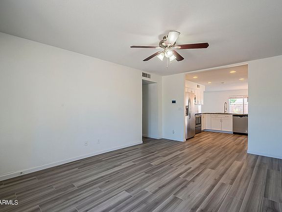 4th image of 801 W WESTCHESTER Avenue