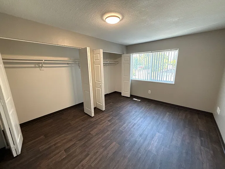 4312 Sacramento Ct NE — Photo 16