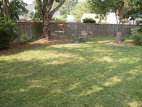 1st image of 2136 Rosewell Dr