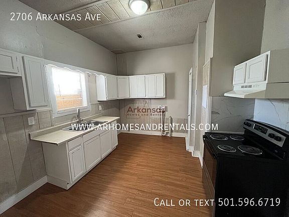 5th image of 2706 Arkansas Ave