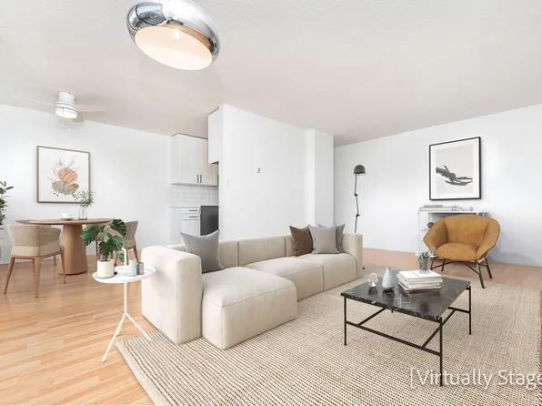 320 Royal Ave #307, New Westminster, BC V3L 5C6