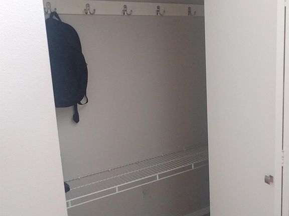 3rd image of 833 Gina Ct SE