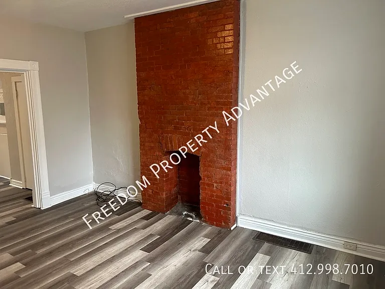 905 Cherokee St — Photo 23