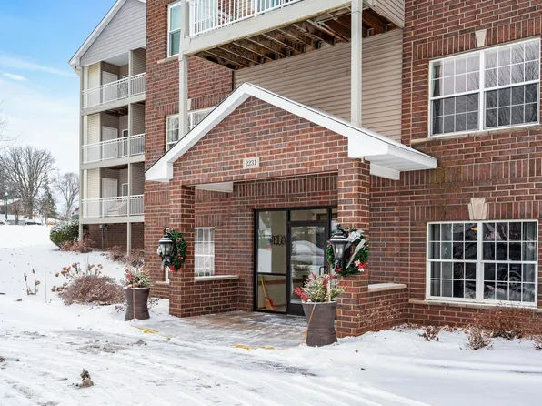 2231 Penn Pl APT 315, North Saint Paul, MN 55109