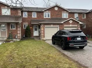 54 Sydenham Wls #54, Barrie, ON L4M6R4