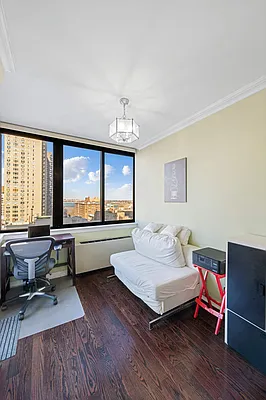 Rented by Compass | media 25