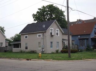 402 N 4th St, Rockford, IL