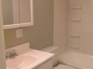 5995 Edgewood Blvd APT 2, Monroe, MI 48161