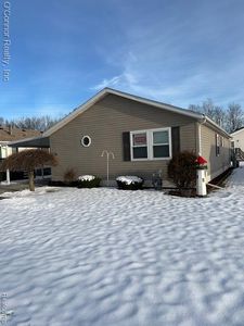 566 Bear Lake Ct, Smiths Creek, MI, 48074