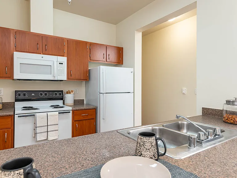 Center Pointe | Two Bedroom Kitchen