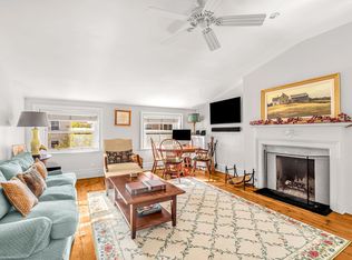 11 E 9th St APT 4, New York, NY 10003