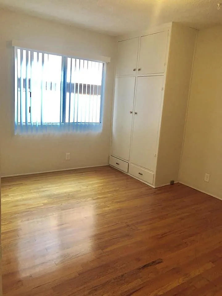 1 bed, 750 sqft, $2,500 — Photo 2