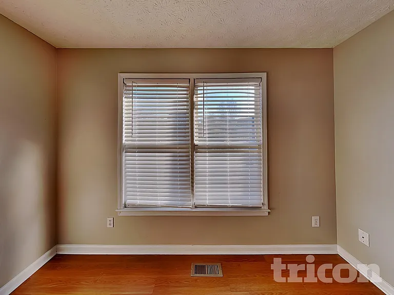 403 Bennett Farms Pl — Photo 11