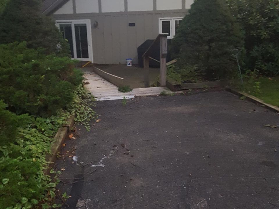 1st image of 6408 Hartwood Dr