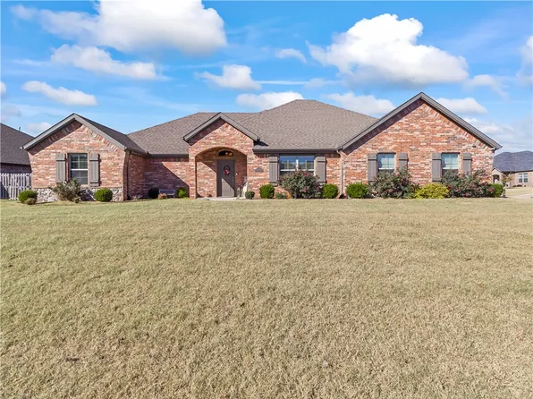 1020 E Quail Hollow Dr, Bentonville, AR 72713