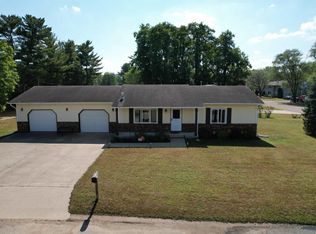 325 W Pine St, Muscoda, WI 53573