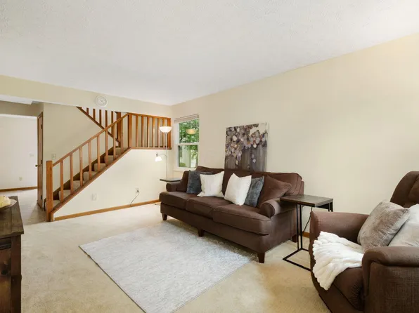 8041 Lakeloop Dr, Westerville, OH 43081