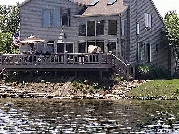 2nd image of 2565 Bay Pointe Dr