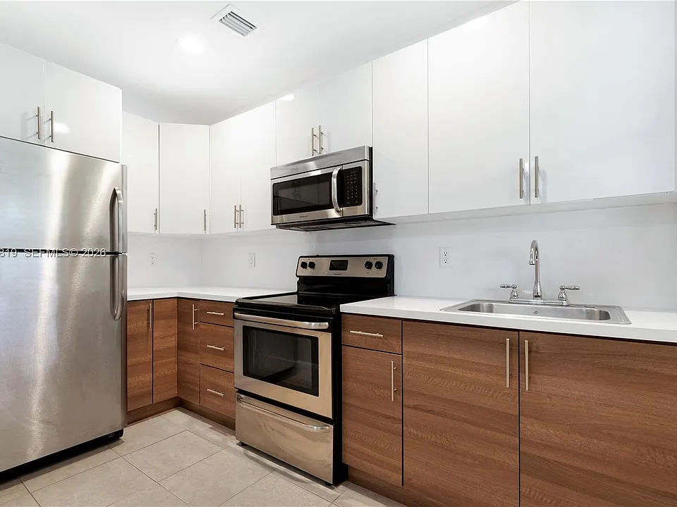 214 Salamanca Ave #3