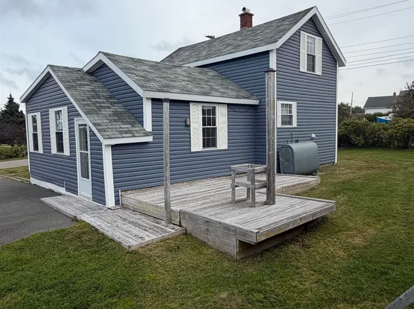 137 South St, Donkin, NS B1A 6T6