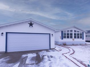 1504 E Sage Pl, Sioux Falls, SD 57103