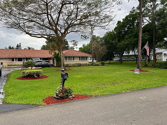 4th image of 9176 Talway Cir