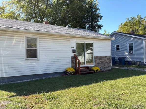 2918 Sanford Ave, Alton, IL 62002