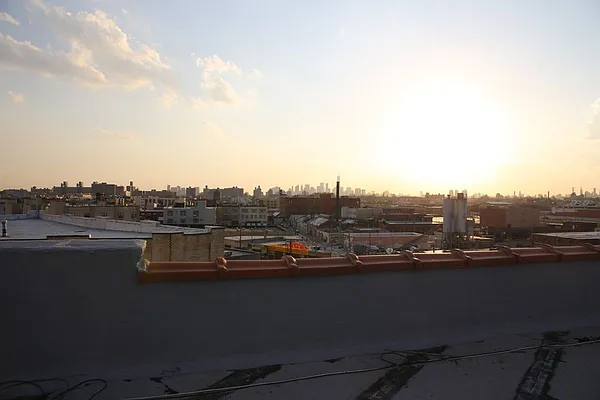 Rented by Rennit Inc. | media 41