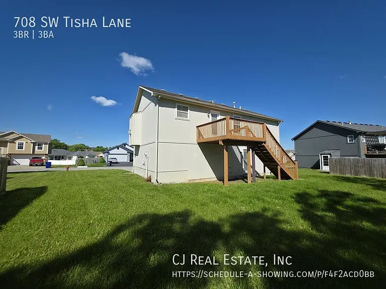 708 SW Tisha Ln — Photo 11