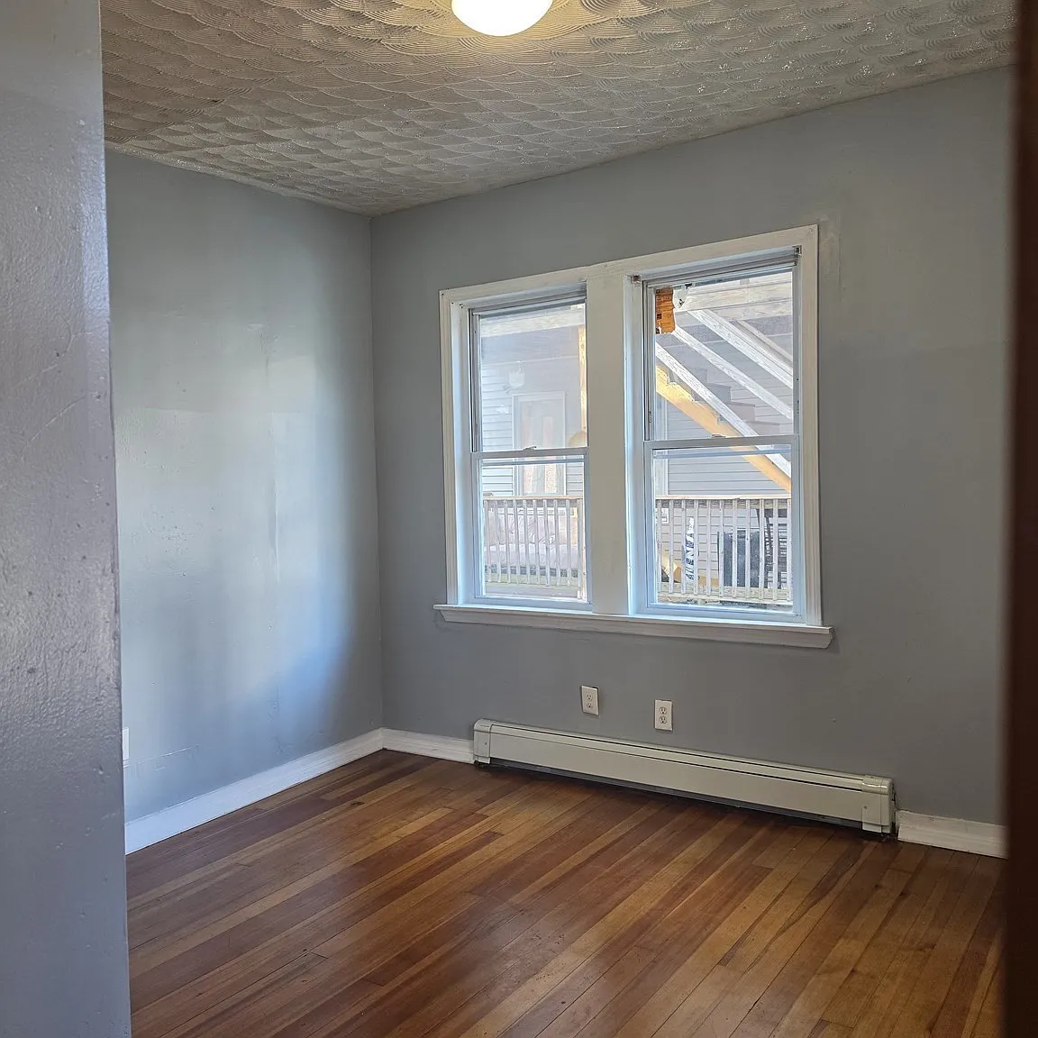 4 bed, 1.5 bath, 1200 sqft, $3,000 — Photo 4