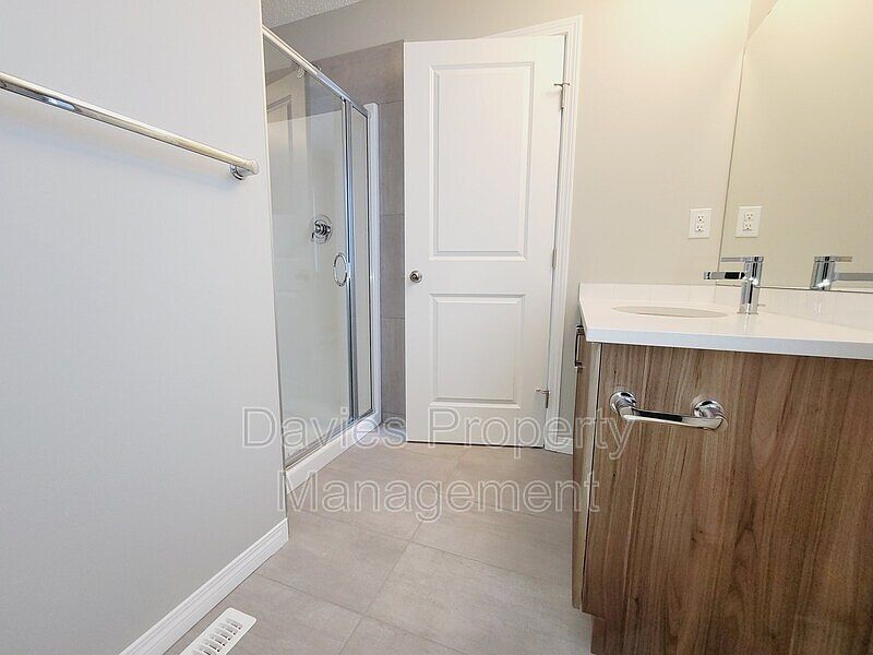 Edmonton Townhouse for rent - 3 Bedrooms — photo 11