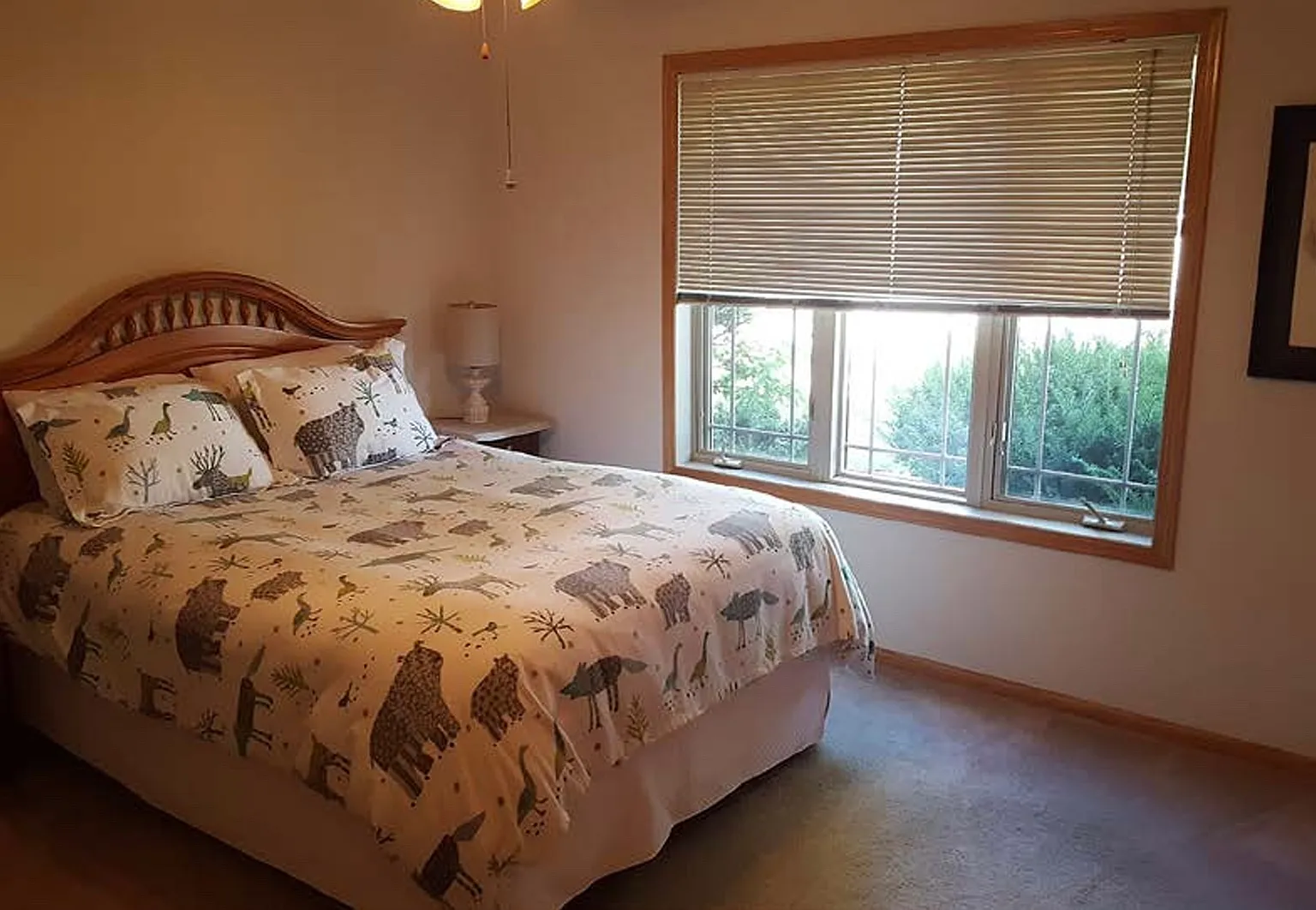 600 W Blackhawk Dr — Photo 1