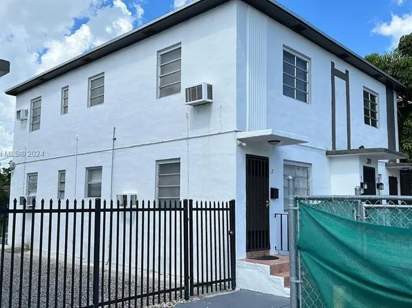 2105 SW 7th St, Miami, FL 33135