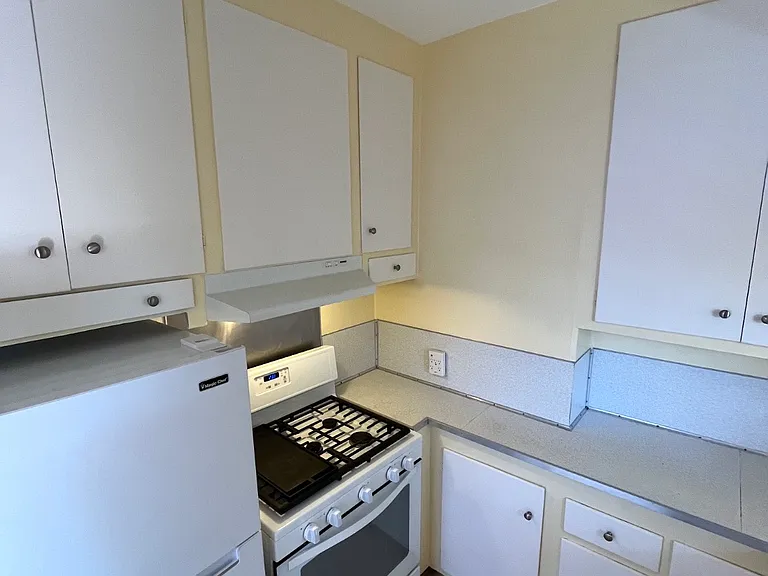 2230 Pacific Ave #B — Photo 7