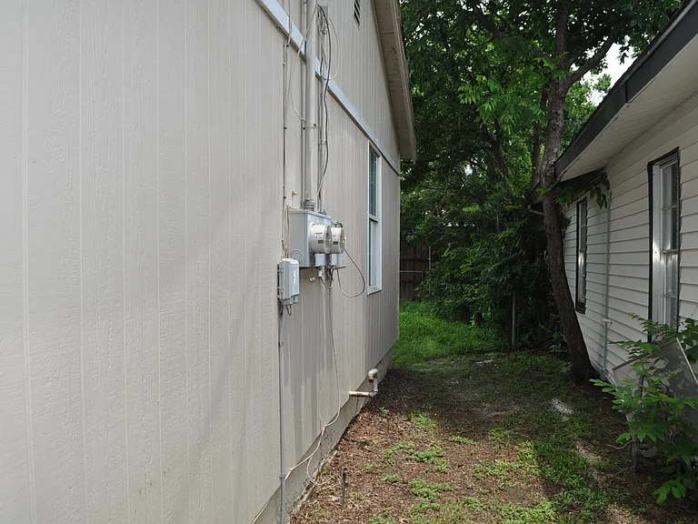 132 Barger Dr #B — Photo 11