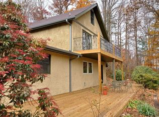 87 Larchmont Rd, Asheville, NC 28804